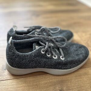 Allbirds wool runners , women’s size 7 natural grey